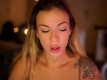girl
        melodymate cam image #4298308