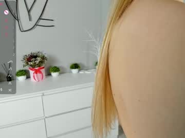 girl
        bellatrixxi cam image #6444780