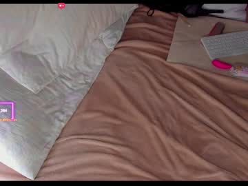 girl
        queenafina cam image #6554671