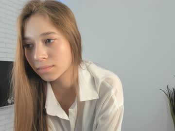 girl
        devonagrayer cam image #3958671