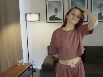 girl
        mariamcreedon cam image #6629544