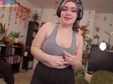 girl
        evelynpiers cam image #4977685