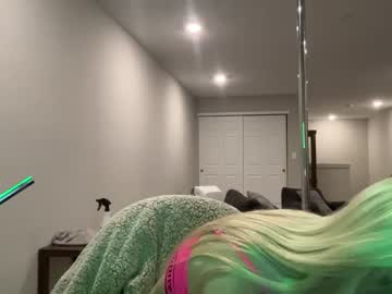 girl
        riababe cam image #2400038
