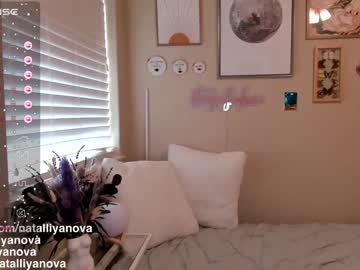 girl
        natalliyanova cam image #3624782