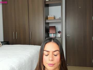 girl
        isabelhills cam image #1102408