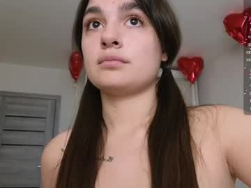 girl
        jessiexxi cam image #5625181