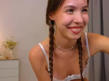 girl
        wanda_robinson cam image #6210393