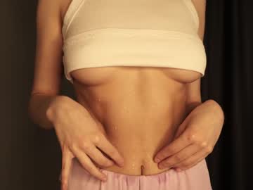 girl
        tessarosse_ cam image #1380845