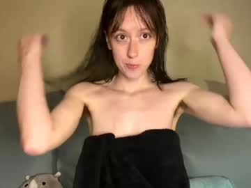 couple
        bigeyesxo cam image #638964