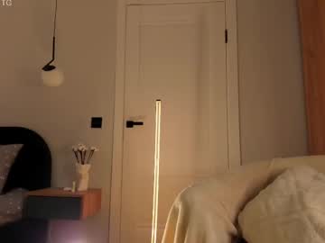 girl
        tollysage cam image #6565136