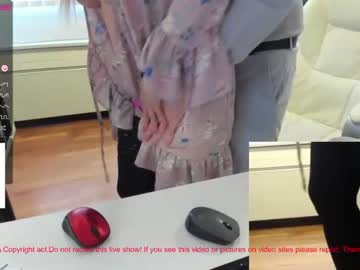 couple
        milf_viktoria cam image #1302679