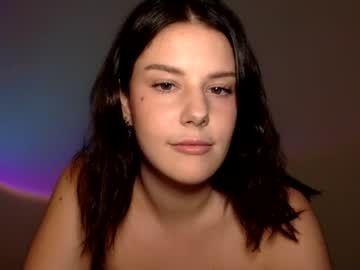 girl
        stassiebabyxo cam image #3849506