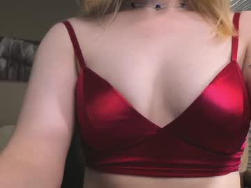girl
        vivian_page cam image #5181411