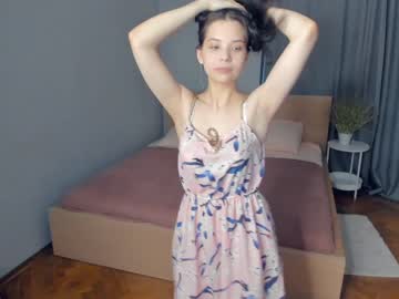girl
        cherry_tery cam image #1428653