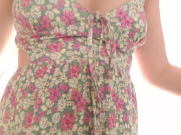 girl
        clementine__ cam image #5640995
