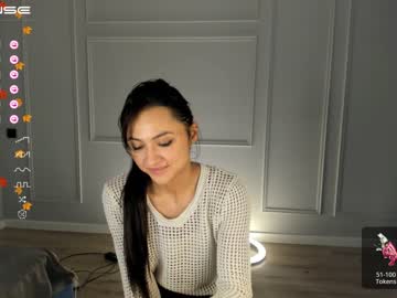 girl
        sweetfox_365 cam image #1997542