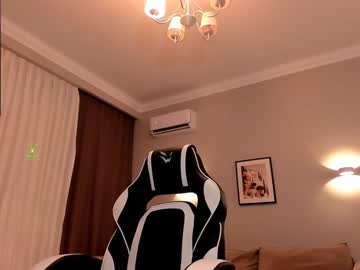 girl
        mary_delray cam image #4774196