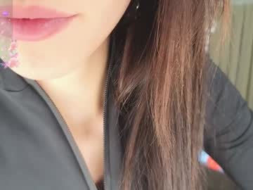 girl
        yononeey cam image #5433078