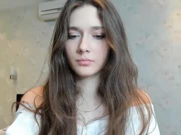 girl
        willa_williams cam image #209004