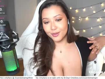 girl
        scandidreamgirl cam image #6346628