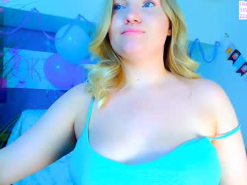 girl
        yummy_pie_ cam image #5115752
