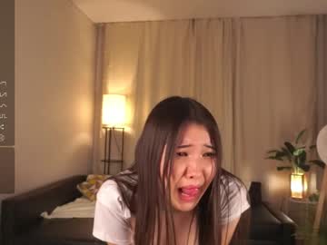 girl
        edytenderson cam image #4995580