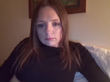 girl
        robinursoul4life cam image #4339787