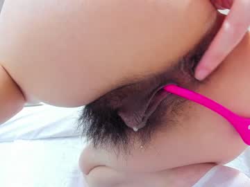 girl
        y_ivy_y cam image #79920