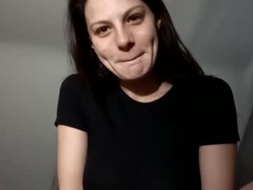 girl
        hazelstr cam image #3379193