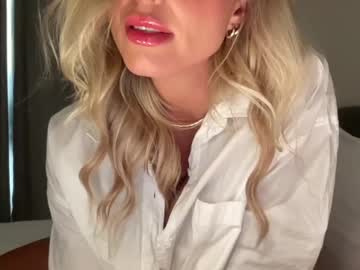 girl
        iiivy_ cam image #4847896