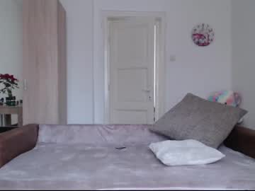couple
        sexaddictcouple1 cam image #661795