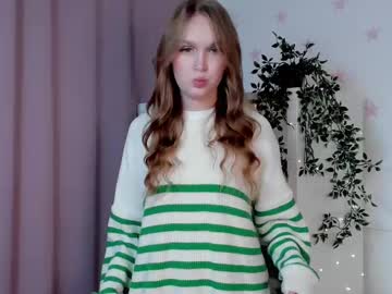 girl
        maryaretwilson cam image #6682072