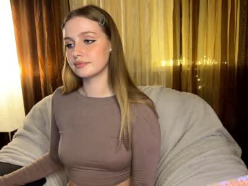 girl
        cute_siberian_girl cam image #2094397