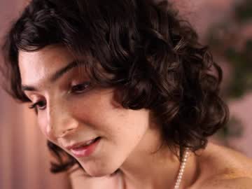 girl
        you_fell_in_love cam image #5455975