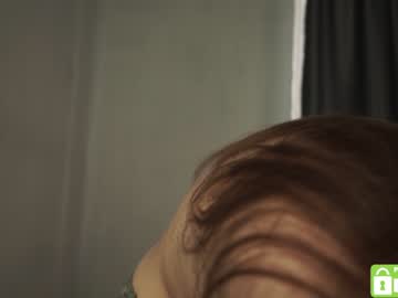 girl
        tessarosse_ cam image #1583381