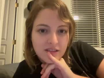 girl
        margot_moon cam image #4914070