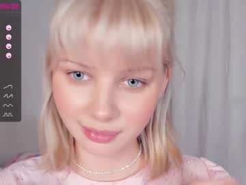 girl
        melissacarterr cam image #505796