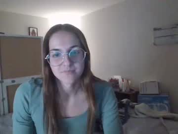 girl
        stellaaa66 cam image #3303678