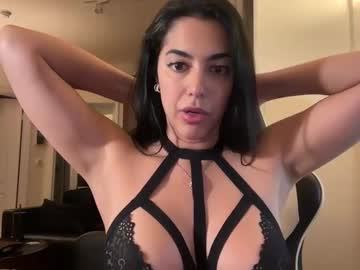 girl
        luxcher22 cam image #6263362