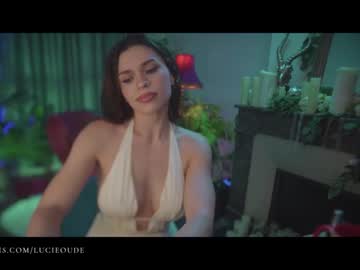 girl
        lucieoude_ cam image #493556
