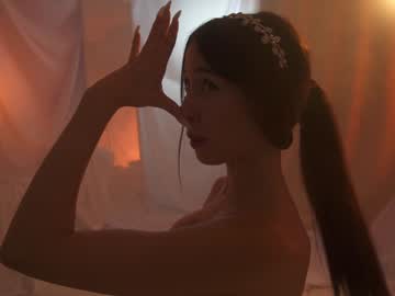 girl
        sunny_maria cam image #5687459