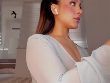girl
        itsbellax cam image #5978492