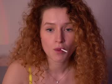 girl
        toxl cam image #2920374