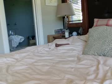 girl
        kumfoxlive cam image #3439153