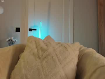 girl
        tollysage cam image #6551047