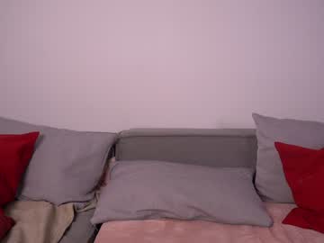 girl
        toxl cam image #2030594