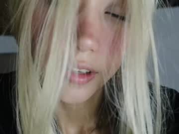 girl
        wendy_daniela cam image #3819361