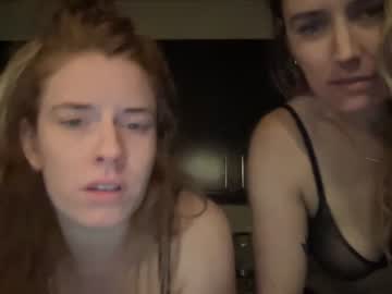 couple
        fartsmommy cam image #559272