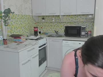 couple
        mistress_angie_ cam image #208449