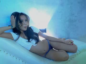 girl
        juliabeng1 cam image #108062